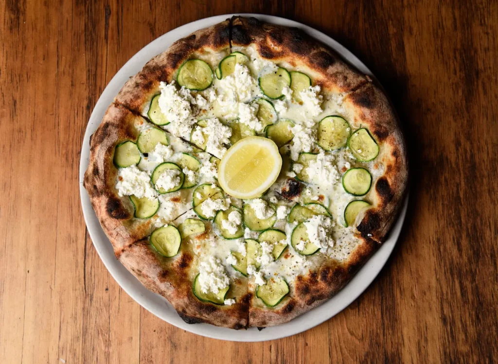 Dan Richer_Pizza 2_© Robin & Sue Photography