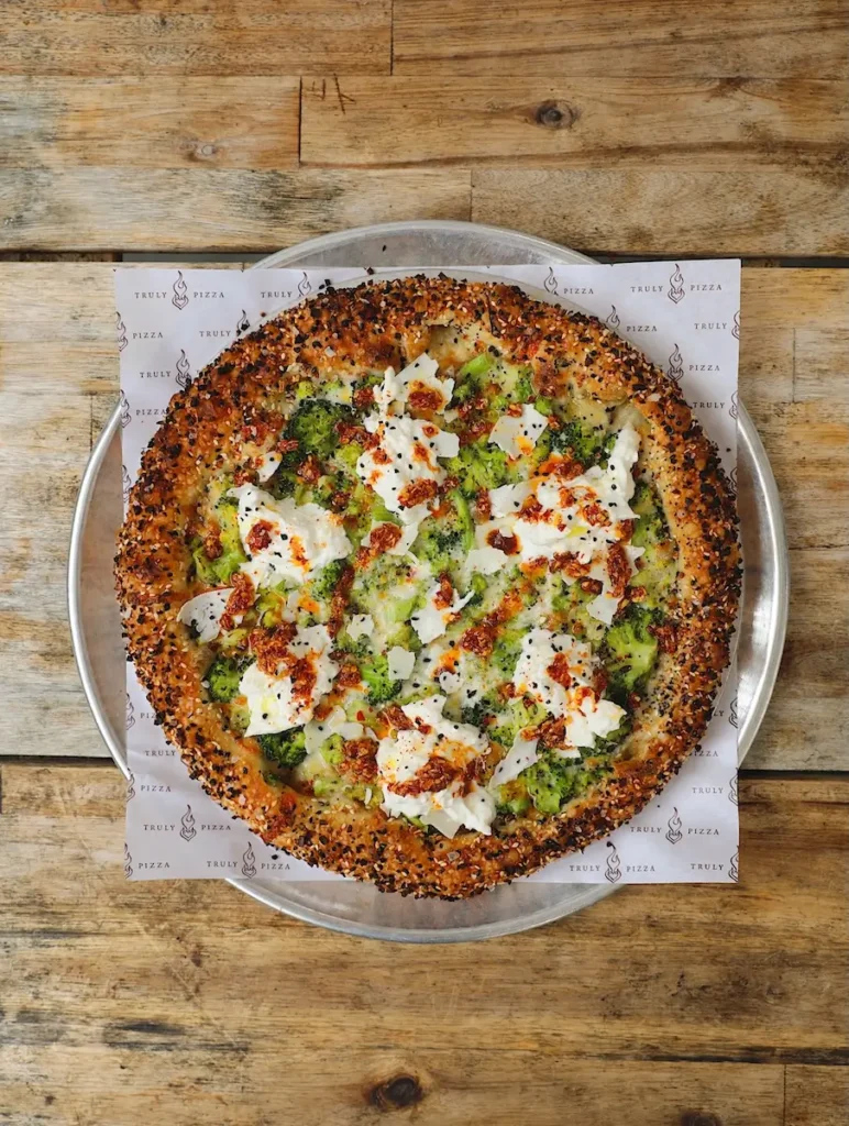 Chris Decker_Pizza 1_© Emily Jackson