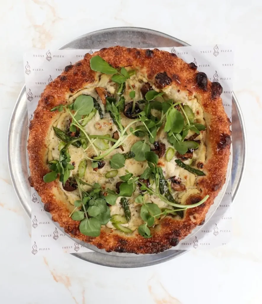 Chris Decker_Pizza 3_© Emily Jackson