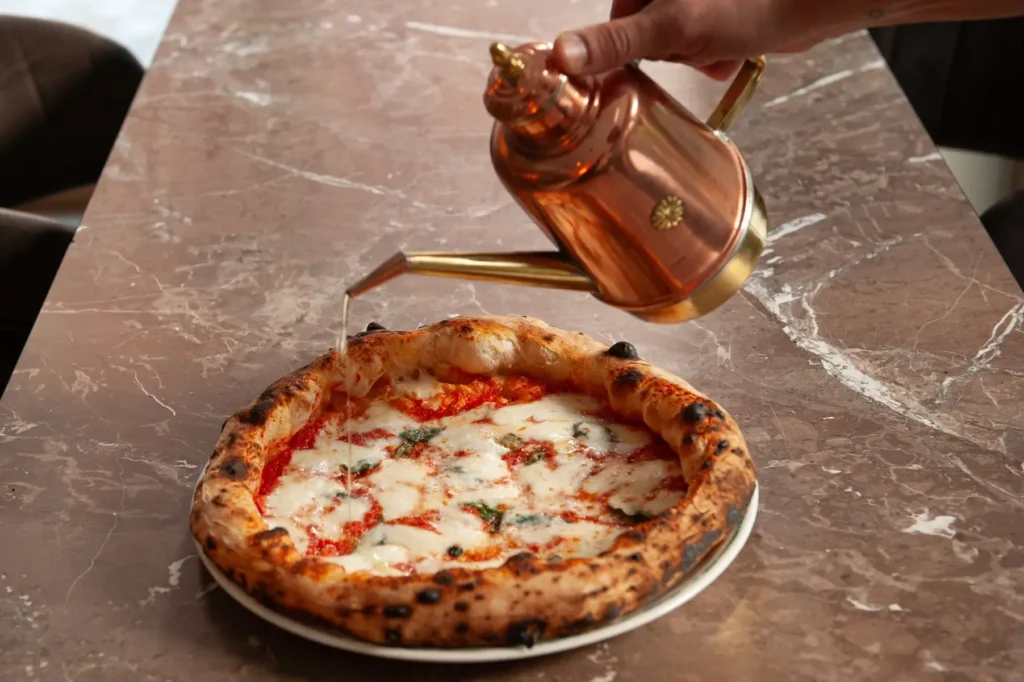 Matteo Ernandes_Pizza 5_© Michela Boncagni