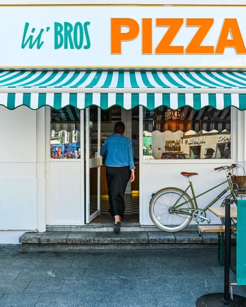 Ronan Greaney & Jack Feeney_Pizzeria_© Ciarán MacChoncarraige